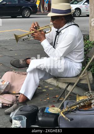 Trombettista in strada a New Orleans Foto Stock