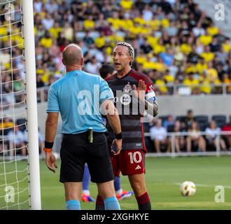 Columbus, Oh, Stati Uniti. 6 luglio 2024. L'attaccante del Toronto FC Federico Bernardeschi (10) litiga con l'arbitro durante la partita Columbus Crew vs Toronto FC al Lower.com Field di Columbus, OH, USA. (Credit Image: © Walter G. Arce Sr./ASP via ZUMA Press Wire) SOLO PER USO EDITORIALE! Non per USO commerciale! Foto Stock