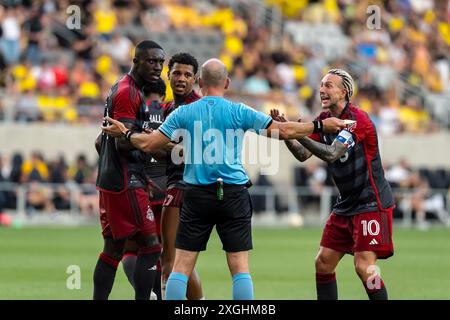 Columbus, Oh, Stati Uniti. 6 luglio 2024. L'attaccante del Toronto FC Federico Bernardeschi (10) litiga con l'arbitro durante la partita Columbus Crew vs Toronto FC al Lower.com Field di Columbus, OH, USA. (Credit Image: © Walter G. Arce Sr./ASP via ZUMA Press Wire) SOLO PER USO EDITORIALE! Non per USO commerciale! Foto Stock