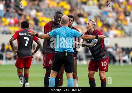 Columbus, Oh, Stati Uniti. 6 luglio 2024. L'attaccante del Toronto FC Federico Bernardeschi (10) litiga con l'arbitro durante la partita Columbus Crew vs Toronto FC al Lower.com Field di Columbus, OH, USA. (Credit Image: © Walter G. Arce Sr./ASP via ZUMA Press Wire) SOLO PER USO EDITORIALE! Non per USO commerciale! Foto Stock