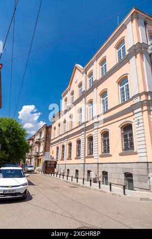 Tbilisi, Georgia - 17 GIUGNO 2024: Edificio dell'ufficio consolare tedesco in via Chkheidze a Tbilisi, Georgia. Foto Stock