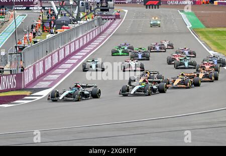 Towcester, Regno Unito. 7 luglio 2024. Partenza del Gran Premio di Gran Bretagna della Qatar Airways di Formula 1 a Silverstone, Towcester, Northamptonshire, Regno Unito. Crediti: LFP/Alamy Live News Foto Stock