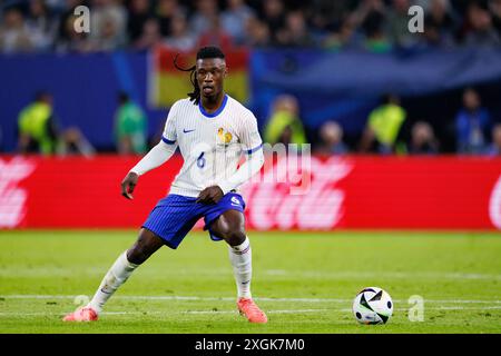 Eduardo Camavinga visto durante la partita di UEFA Euro 2024 tra le squadre nazionali di Portogallo e Francia al VolksparkStadium di Amburgo, Germania (Maciej Rogowsk Foto Stock