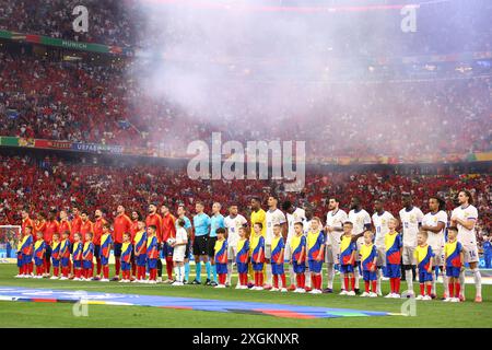 Monaco, Germania. 9 luglio 2024. Le due squadre si schierano in vista della semifinale di UEFA Euro 2024 alla Munich Football Arena di Monaco, Germania, il 9 luglio 2024. Chris Brunskill/UPI Credit: UPI/Alamy Live News Foto Stock