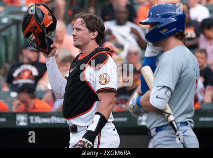 Baltimora, Stati Uniti. 9 luglio 2024. BALTIMORE, MD - 09 LUGLIO: Il ricevitore dei Baltimore Orioles Adley Rutschman (35) si prepara durante una partita della MLB tra i Baltimore Orioles e i Chicago Cubs, il 9 luglio 2024, all'Orioles Park a Camden Yards, a Baltimora, Maryland. (Foto di Tony Quinn/SipaUSA) credito: SIPA USA/Alamy Live News Foto Stock