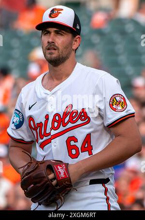 Baltimora, Stati Uniti. 9 luglio 2024. BALTIMORE, MD - 09 LUGLIO: Il lanciatore dei Baltimore Orioles Dean Kremer (64) pronto a lanciare durante una partita della MLB tra i Baltimore Orioles e i Chicago Cubs, il 9 luglio 2024, all'Orioles Park a Camden Yards, a Baltimora, Maryland. (Foto di Tony Quinn/SipaUSA) credito: SIPA USA/Alamy Live News Foto Stock