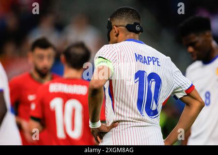 Amburgo, Germania. 5 luglio 2024. Kylian Mbappe (Francia) visto durante la partita di UEFA Euro 2024 tra le squadre nazionali di Portogallo e Francia al VolksparkStadium. (Portogallo vs Francia - 3:5 dopo le penalità) (foto di Maciej Rogowski/SOPA Images/Sipa USA) credito: SIPA USA/Alamy Live News Foto Stock