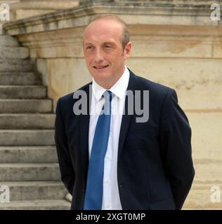 Parigi, Francia. 7 febbraio 2021. Il neoeletto deputato francese Laurent Marcangeli arriva all'Assemblea nazionale francese a Parigi il 9 luglio 2024, dopo il secondo turno delle elezioni legislative francesi. Foto di Karim Ait Adjedjou/ABACAPRESS. COM credito: Abaca Press/Alamy Live News Foto Stock