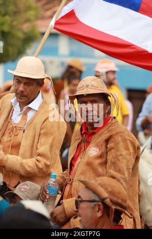 Messa in onore dei cowboy curaca, bahia, brasile - 7 luglio 2024: Il cowboy nordorientale prende parte alla messa in onore della sua professione nella città di Curaca. CURACA BAHIA BRASILE Copyright: XJoaxSouzax 07070724JOA064 Foto Stock