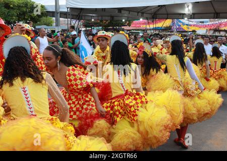 Sao Joao Square dance Group olindina, bahia, brasile - 22 giugno 2024: Ballo di gruppo Square dance alle feste di Sao Joao nella città di Olindina. OLINDINA BAHIA BRASILE Copyright: XJoaxSouzax 220624JOA416 Foto Stock