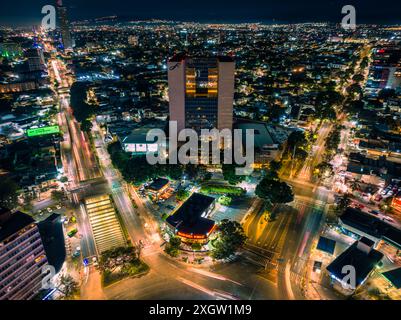 In posizione vicino ad Avenida Chapultepec e Expo Guadalajara, il Fiesta americana - Guadalajara offre shopping sul posto, lavanderia o lavaggio a secco. Foto Stock