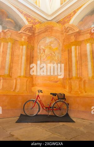 21 04 23; Swieta Lipka policromia colorata nel Santo Santuario di Santa Maria Basillica dedicato alla Beata Vergine Maria Swieta Lipka. Polonia Foto Stock