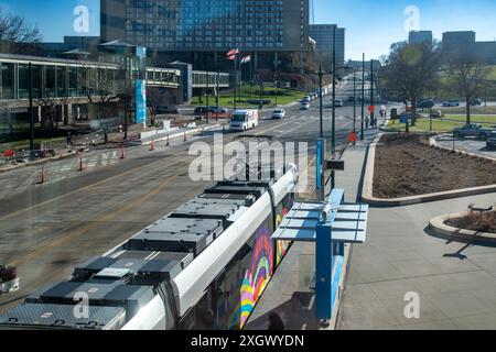 Kansas City, Missouri. Il tram KC è un giro gratuito per eveyone. Corre per tre miglia nel centro cittadino. Foto Stock