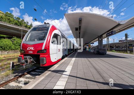 CFL Stadler KISS train alla stazione centrale di Coblenza Foto Stock