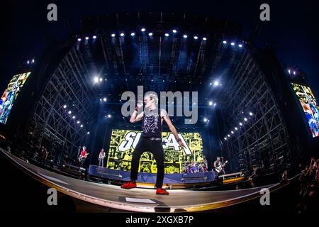 Milano Italia. 9 luglio 2024. La rock band canadese SUM 41 si esibisce dal vivo sul palco dell'Ippodromo SNAI San Siro durante gli "i-Days Milano Coca-Cola 2024". Foto Stock