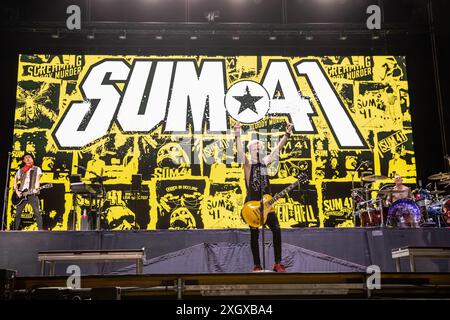 Milano Italia. 9 luglio 2024. La rock band canadese SUM 41 si esibisce dal vivo sul palco dell'Ippodromo SNAI San Siro durante gli "i-Days Milano Coca-Cola 2024". Foto Stock