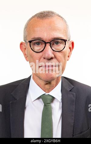 Bruxelles, Belgio. 10 luglio 2024. Frank Vandenbroucke di Vooruit posa durante un servizio fotografico, mercoledì 10 luglio 2024, alla camera del parlamento federale di Bruxelles. BELGA FOTO KURT DESPLENTER credito: Belga News Agency/Alamy Live News Foto Stock