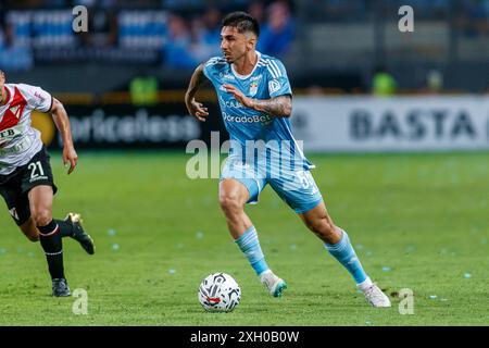 LIMA, PERÙ - FEBBRAIO 27: Gustavo Cazonatti dello Sporting Cristal durante la partita CONMEBOL Libertadores 2024 Sporting Cristal V sempre pronto all'Estadio NAC Foto Stock