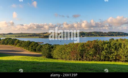 Vista da Klein Zicker verso Gross Zicker, Meclemburgo-Pomerania occidentale, Germania Foto Stock