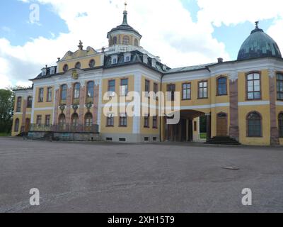 Weimar Schloss Belvedere Das Schloss Belvedere ist eine üppig gestaltete Lustschlossanlage in der Nähe der Stadt Weimar. Barocke Sommerresidenz der Familie von Sachsen-Weimar und Eisenach. *** Palazzo del Belvedere di Weimar il Palazzo del Belvedere è un complesso di palazzi di piacere sontuosamente progettato vicino alla città di Weimar residenza estiva barocca della famiglia sassone di Weimar e Eisenach Copyright: XStopperx/xEibner-Pressefotox EP asr Foto Stock