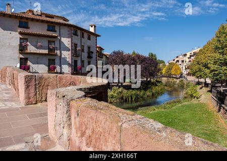 Puente Viejo, Molina de Aragon, provincia di Guadalajara, Spagna Foto Stock