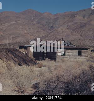 Vecchio edificio abbandonato nel deserto Foto Stock