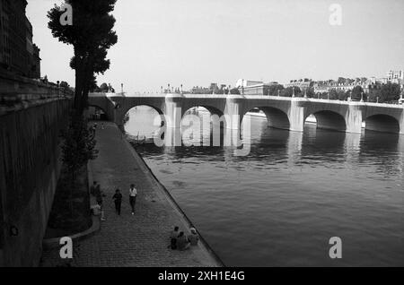 The Pont Neuf Wrapped, opera di Christo e Jeanne Claude. Parigi, 22 settembre 1985 Foto Stock