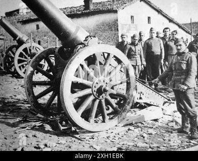 Il repubblicano unità di artiglieria durante la Guerra Civile Spagnola Foto Stock