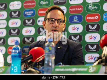Il direttore del fai Marc Canham durante una conferenza stampa all'Aviva Stadium di Dublino, Irlanda. Hallgrimsson, è stato nominato nuovo allenatore della Repubblica d'Irlanda. L’ex allenatore islandese e giamaica sostituisce l’allenatore ad interim John o’Shea, che ha preso il comando dopo la partenza di Stephen Kenny a novembre. Data foto: Giovedì 11 luglio 2024. Foto Stock