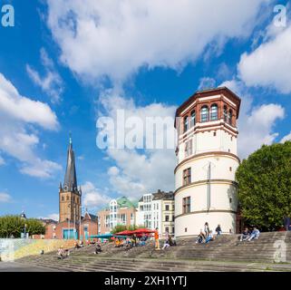 Schifffahrtsmuseum a Schlossturm Maritime Museum nella Castle Tower, chiesa St Lambertus Düsseldorf Düsseldorf und Neanderland Nordrhein-Westfalen, Nort Foto Stock