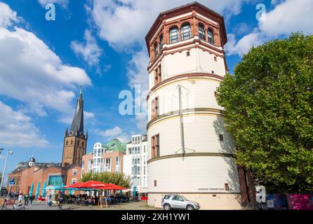 Schifffahrtsmuseum a Schlossturm Maritime Museum nella Castle Tower, chiesa St Lambertus Düsseldorf Düsseldorf und Neanderland Nordrhein-Westfalen, Nort Foto Stock