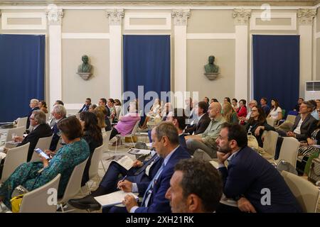 11 luglio 2024, Napoli, Napoli, italia: 11/07/2024, durante il convegno sulla cura responsabile per la tutela dei cittadini per la legge 2472017 e i relativi decreti attuativi, organizzato dalla Fondazione Italia in salute. (Credit Image: © Fabio Sasso/ZUMA Press Wire) SOLO PER USO EDITORIALE! Non per USO commerciale! Foto Stock