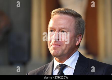 Oliver ZIPSE Vorstandsvorsitzender BMW AG, Einzelbild,angeschnittenes Einzelmotiv,Ritratto,Porträt. Verleihung Bayerischer Verdienstorden im Antiquariat der Residenz a Muenchen am 10.07.2024 *** Oliver ZIPSE Presidente del Consiglio di amministrazione BMW AG, foto singola, motivo singolo ritagliato, ritratto, ritratto, cerimonia di premiazione dell'ordine al merito bavarese nell'Antiquariato della residenza di Monaco il 10 07 2024 Foto Stock