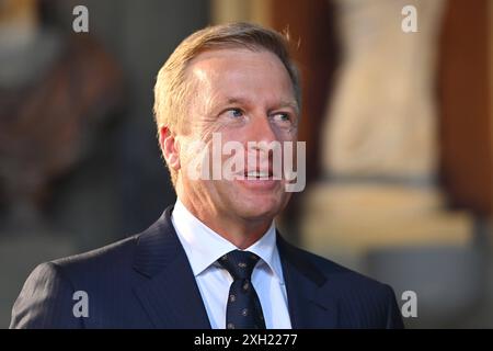 Oliver ZIPSE Vorstandsvorsitzender BMW AG, Einzelbild,angeschnittenes Einzelmotiv,Ritratto,Porträt. Verleihung Bayerischer Verdienstorden im Antiquariat der Residenz a Muenchen am 10.07.2024 *** Oliver ZIPSE Presidente del Consiglio di amministrazione BMW AG, foto singola, motivo singolo ritagliato, ritratto, ritratto, cerimonia di premiazione dell'ordine al merito bavarese nell'Antiquariato della residenza di Monaco il 10 07 2024 Foto Stock