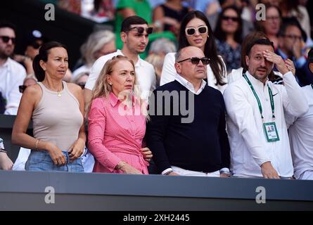 Brankica Vekic, madre di donna Vekic, l'undicesimo giorno dei Campionati di Wimbledon 2024 all'All England Lawn Tennis and Croquet Club di Londra. Data foto: Giovedì 11 luglio 2024. Foto Stock