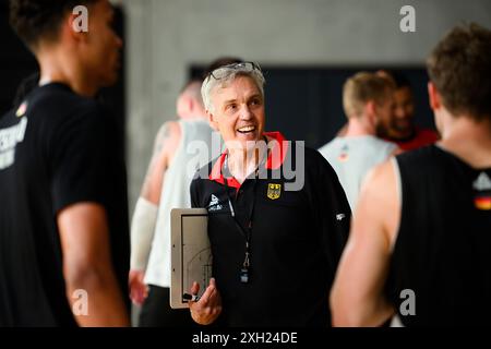 Amburgo, Germania. 11 luglio 2024. Pallacanestro: Formazione media DBB, allenatore nazionale Gordon Herbert. Crediti: Gregor Fischer/dpa/Alamy Live News Foto Stock