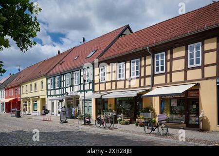 Tipiche case storiche in legno a Templin, Uckermark, Brandeburgo, Germania, Europa Foto Stock