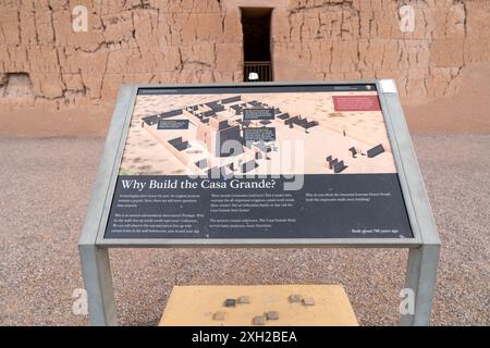 Coolidge, Arizona - 23 dicembre 2023: Il Casa grande Ruins National Monument è una dimora storica costruita dagli Hohokam nel XIII secolo vicino a Coolid Foto Stock