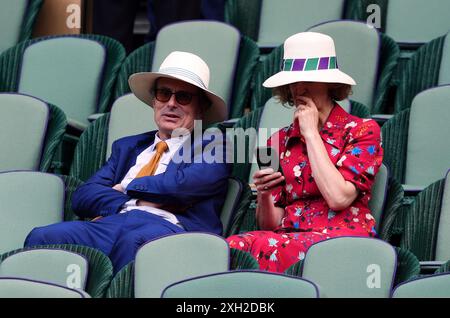 Robert Peston nel palco reale l'undicesimo giorno dei Campionati di Wimbledon 2024 all'All England Lawn Tennis and Croquet Club di Londra. Data foto: Giovedì 11 luglio 2024. Foto Stock