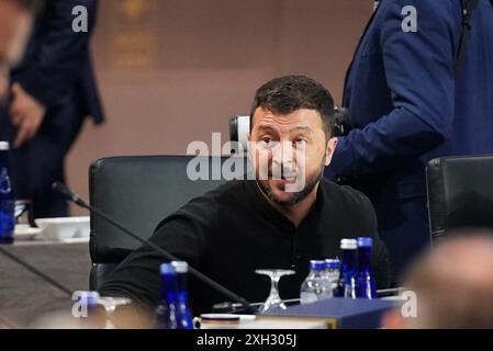 Il presidente ucraino Volodymyr Zelensky durante una riunione del Consiglio NATO-Ucraina al vertice del 75° anniversario della NATO al Walter E. Washington Convention Center, a Washington DC, Stati Uniti. Data foto: Giovedì 11 luglio 2024. Foto Stock