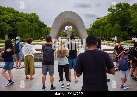 Hiroshima, Giappone, 20 giugno 2024: Hiroshima Peace Memorial Park è dedicato all'eredità di Hiroshima come prima città al mondo a soffrire di un nuzio Foto Stock