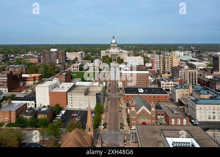 Vista aerea dell'edificio del Campidoglio dell'Illinois a Springfield Foto Stock