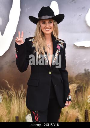 Westwood, Stati Uniti. 11 luglio 2024. Lainey Wilson arriva alla prima di Los Angeles di "Twisters" tenutasi al Regency Village Theatre l'11 luglio 2024 a Westwood, CA. © Lisa OConnor/AFF-USA.com Credit: AFF/Alamy Live News Foto Stock