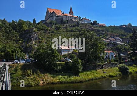 Vista della parte meridionale di Znojmo, della regione della Moravia meridionale, della Repubblica Ceca, dell'Europa Foto Stock