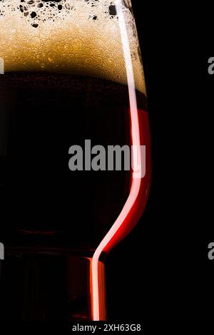 Close up of glass with dark beer Foto Stock