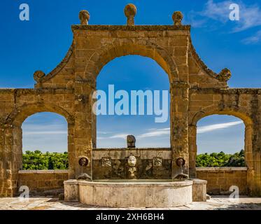 Un assaggio dell'antico borgo medievale di Pitigliano, in provincia di Grosseto, Toscana, Italia. È conosciuta come la piccola Gerusalemme. Foto Stock