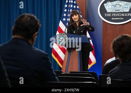 12 luglio 2024, Washington, Distretto di Columbia, Stati Uniti: Il vice segretario alla stampa del Pentagono SABRINA SINGH conduce un briefing stampa al Pentagono. (Immagine di credito: © Jack Sanders/DoD/ZUMA Press Wire) SOLO PER USO EDITORIALE! Non per USO commerciale! Crediti: ZUMA Press, Inc./Alamy Live News Foto Stock