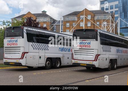 Autobus alla stazione National Express nel centro di Southampton, Hampshire, Inghilterra, Regno Unito. Trasporti pubblici Foto Stock