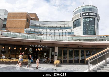 Centro commerciale WestQuay vista da Western Esplanade, Southampton, Hampshire, Inghilterra, Regno Unito Foto Stock