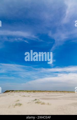 Spiaggia solitaria all'estremità occidentale dell'isola della Frisona orientale Juist, Germania Foto Stock